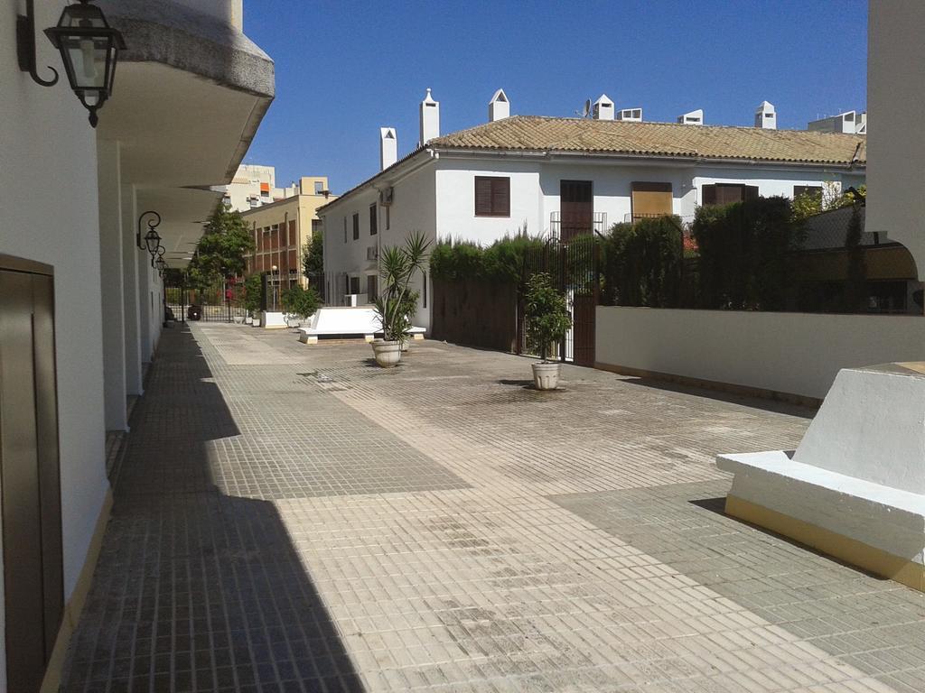 Apartamento Las Adelfas Jerez de la Frontera Eksteriør billede